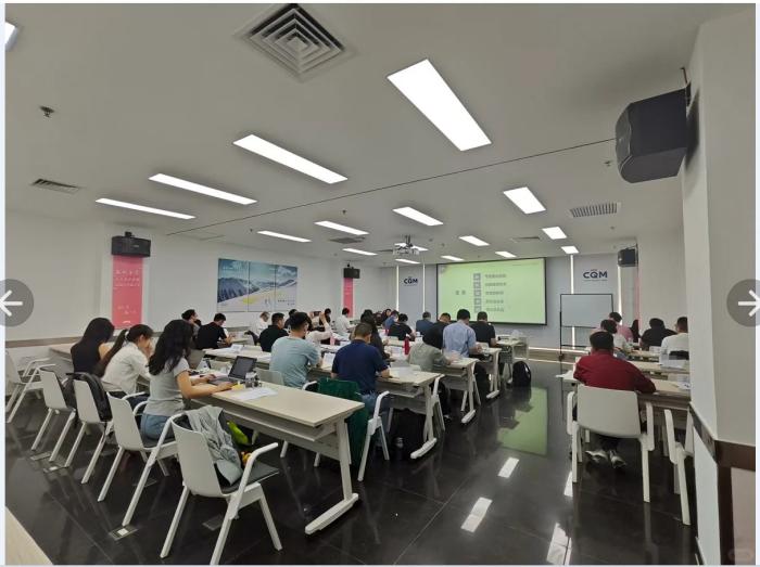 上课现场.jpg 上课现场.jpg